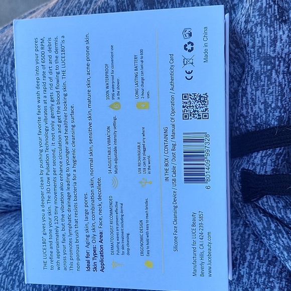 Facial Cleanser - Picture 3 of 3